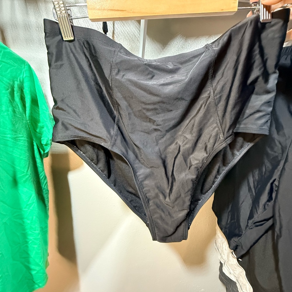 ⚡️Old Navy Black Swim Bottoms XL High Waisted Full Coverage